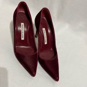 Manolo Blahniks - heel